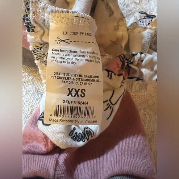 Dog Cat pajamas and tshirt - Picture 3 of 6